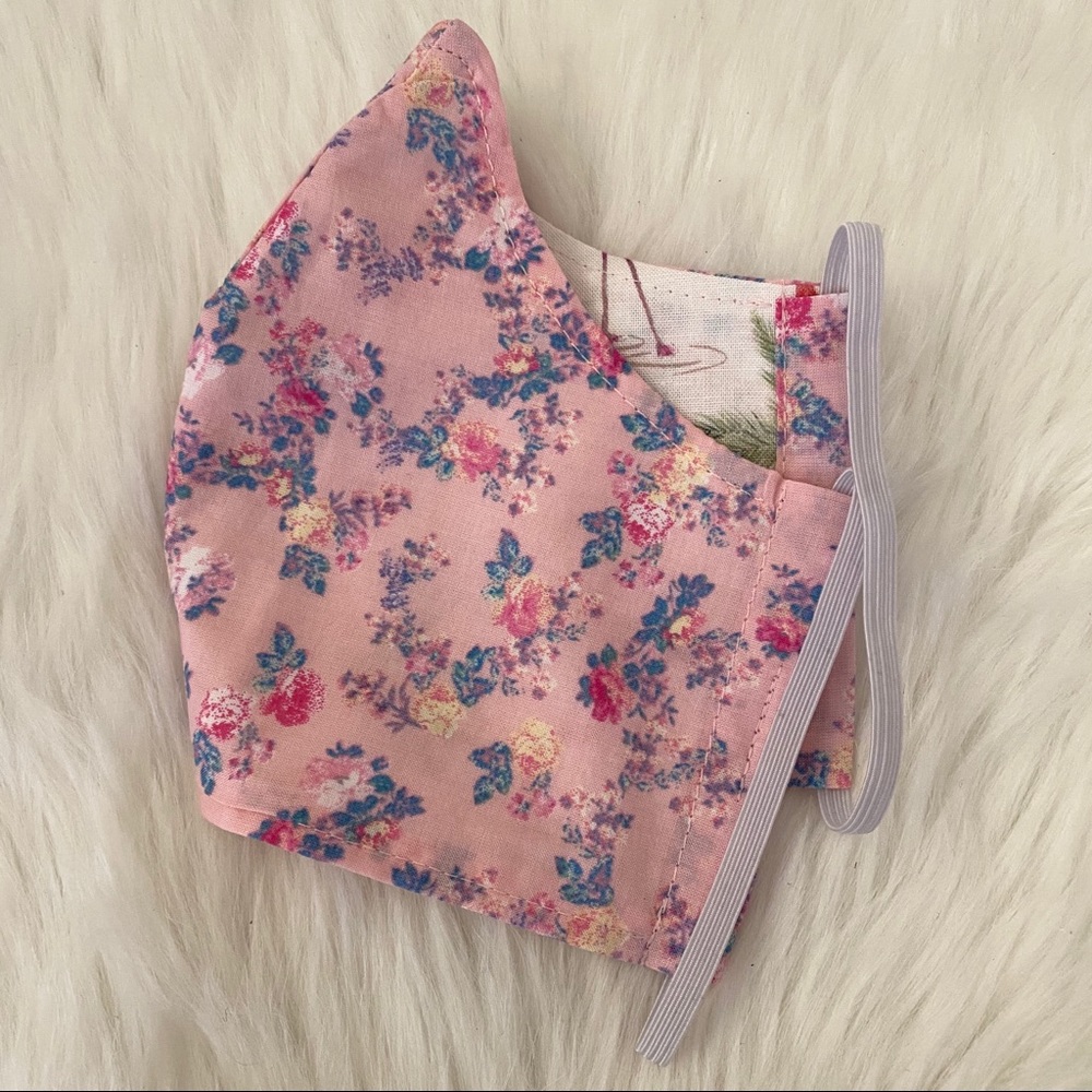SOLD LoveShackFancy x Target Camille Face Mask - Picture 8 of 8